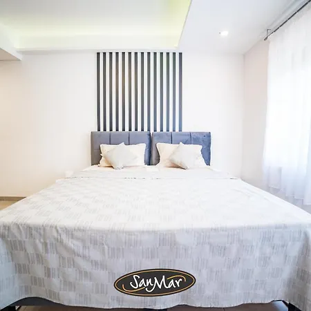 San-mar Apartment *
